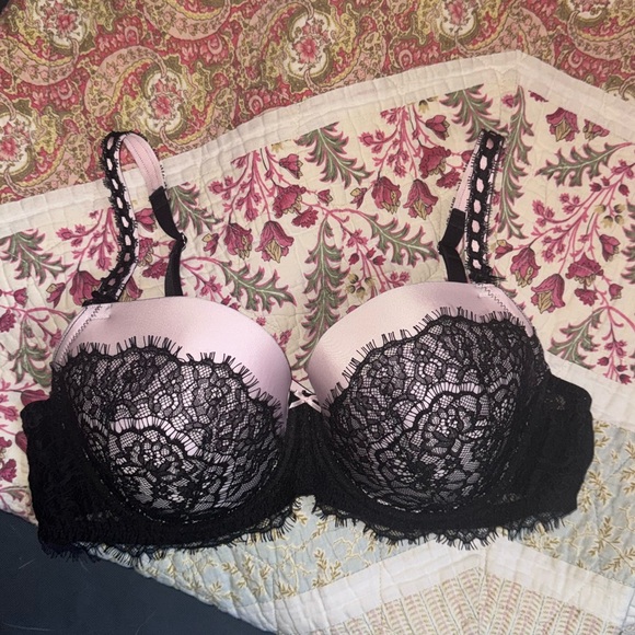 Dream Angels Lightly Lined Lace Demi Bra - Victoria’s Secret size 38D NWOT - Picture 1 of 4